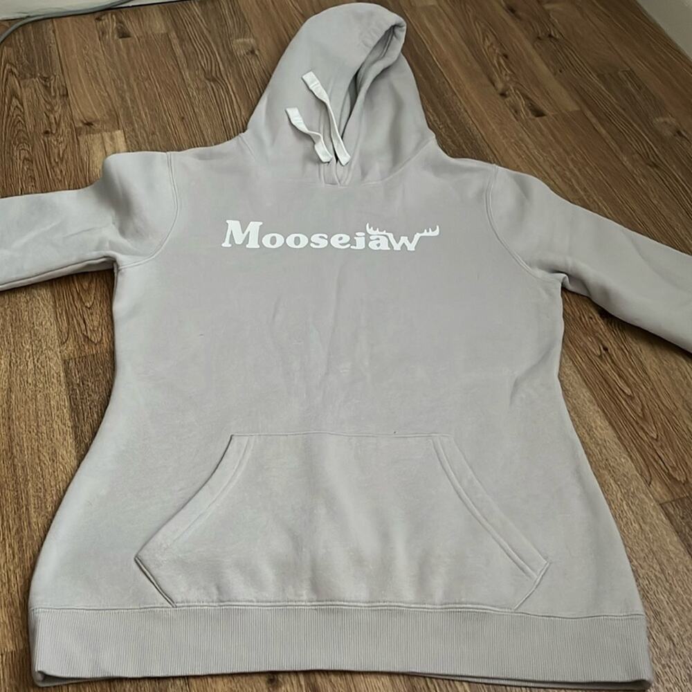 Moosejaw Sweatshirt